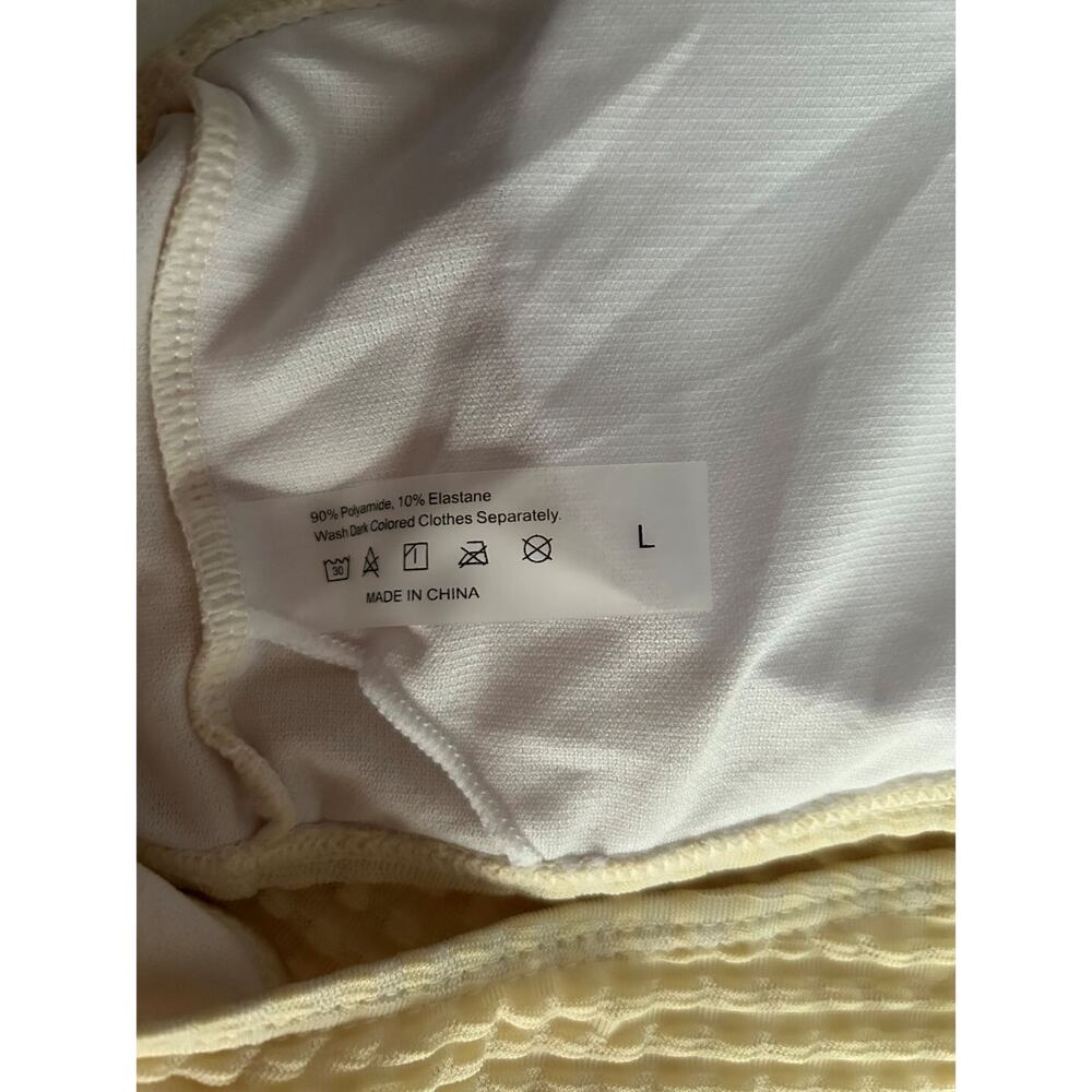 NWOT SweatyRocks Beige 3 Pc Texture Halter Tie Bikini Drawstring Skirt Large - Picture 5 of 11